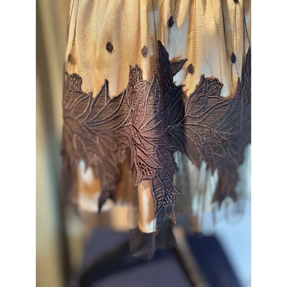 RYU NYE Holiday Gold & Black Tulle Embroidered Polka Dot Appliqué Flower Trim - Picture 10 of 10